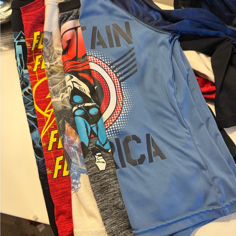 Captain America Graphic T-Shirt